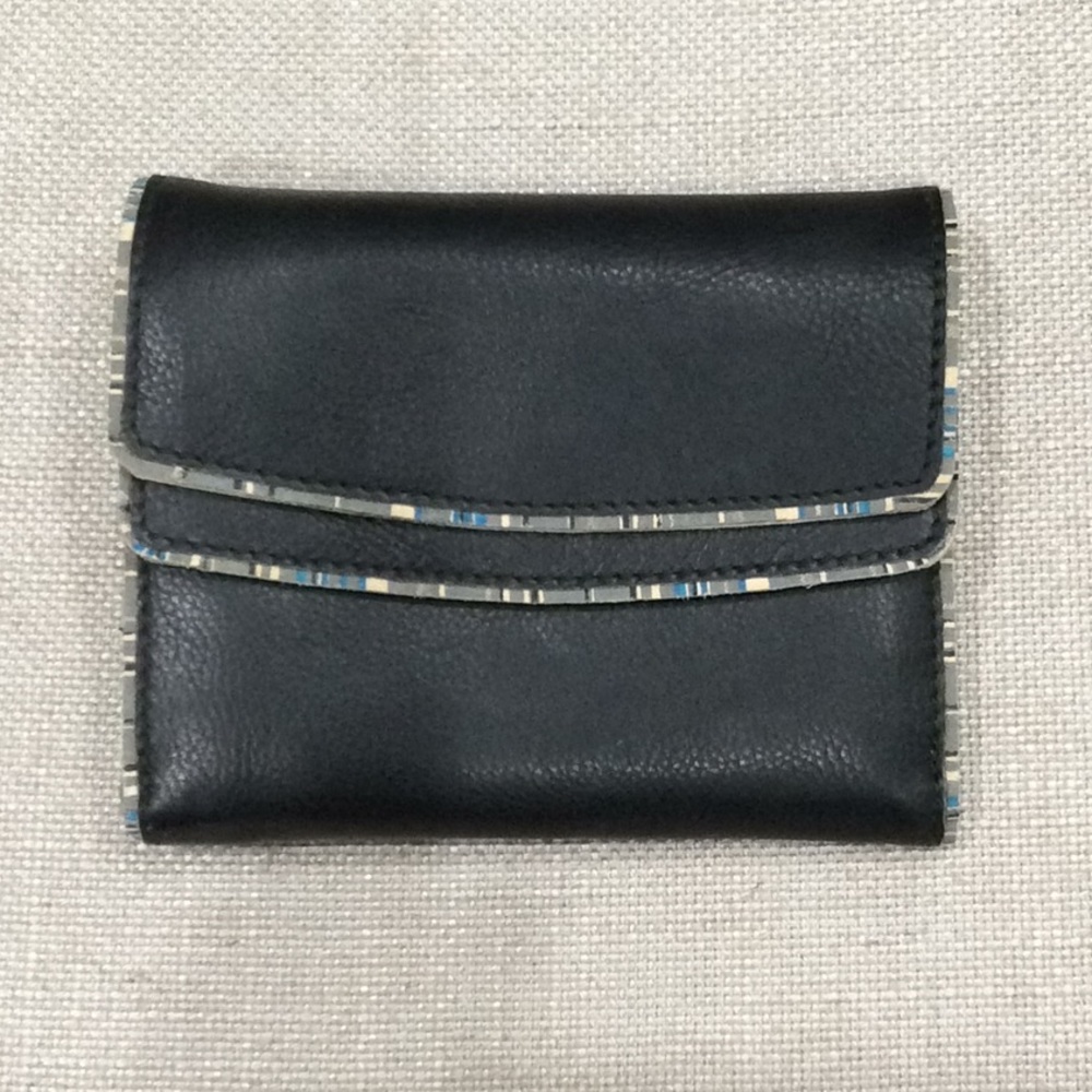 💝🌸Brand New Genuine Leather Midi Wallet, RARE